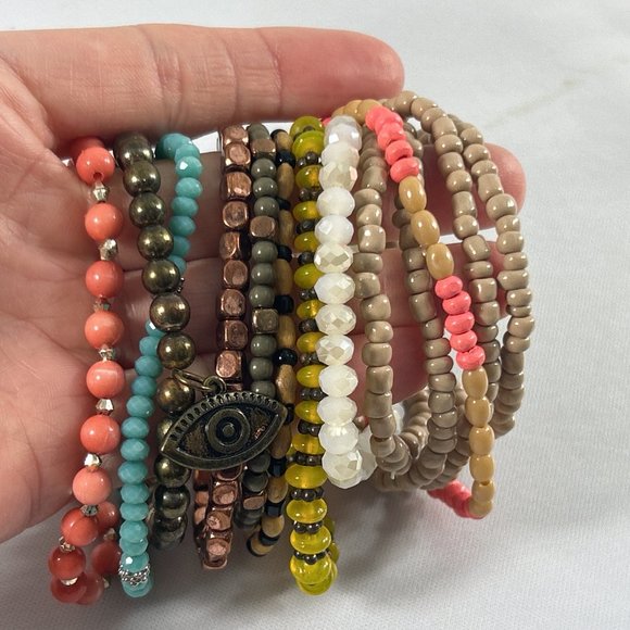 Lot 13 Small Beaded Lot Stretch Bracelets Multi Color Third Eye Chakra - Picture 2 of 9